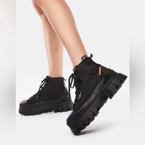 New PALLADIUM REVOLT HI TX Women's‎ Ankle Boot Sz 9.5 M In BLACK